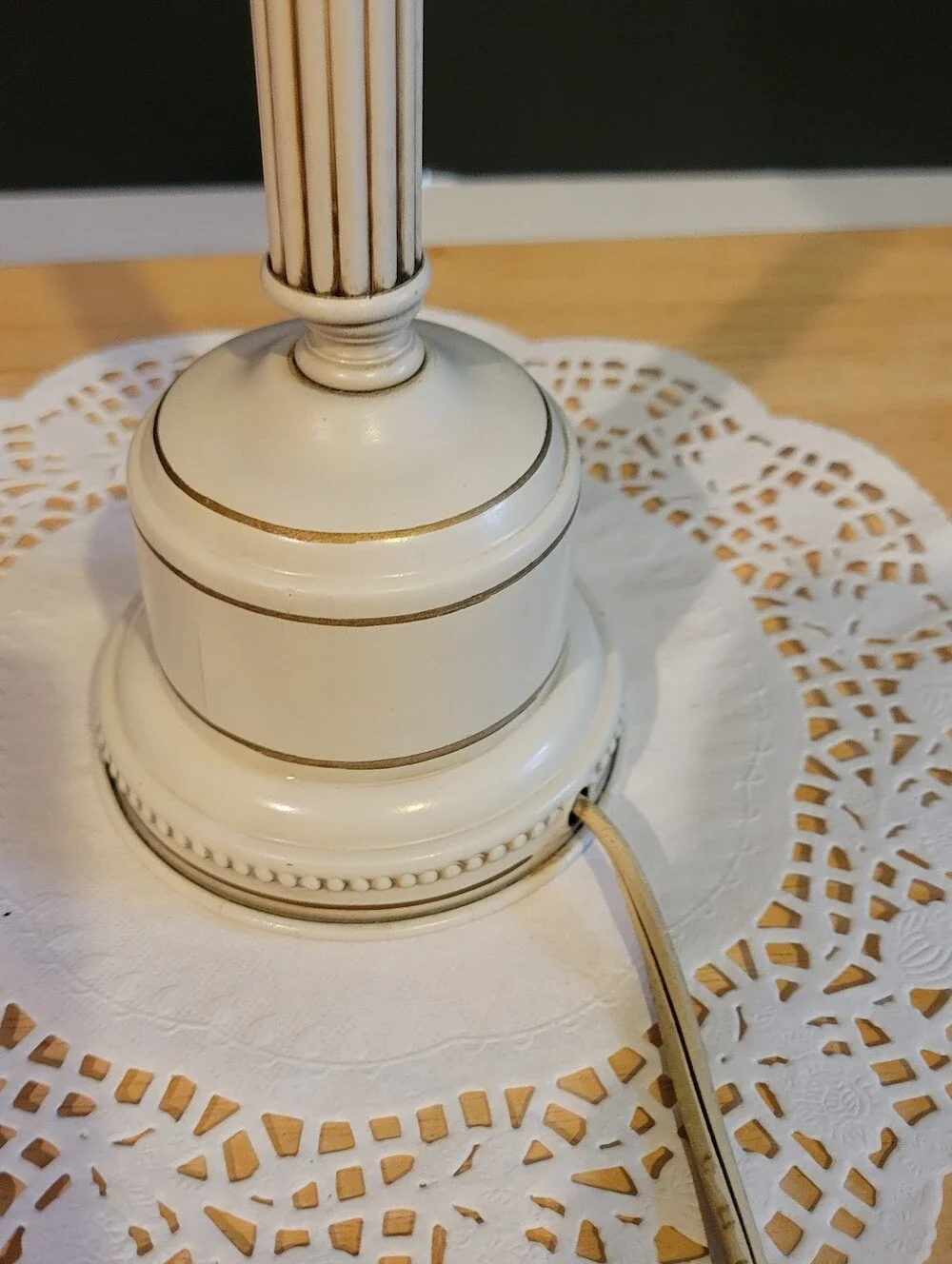 Vintage Slender Base Linen Shade Hand-Painted Flower Motif Cream Lamp